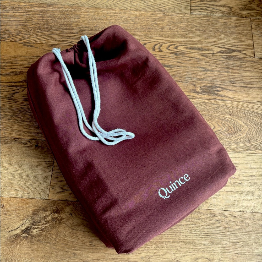 Quince European Linen Queen Duvet Cover and 2 Pillowcases in Bordeaux